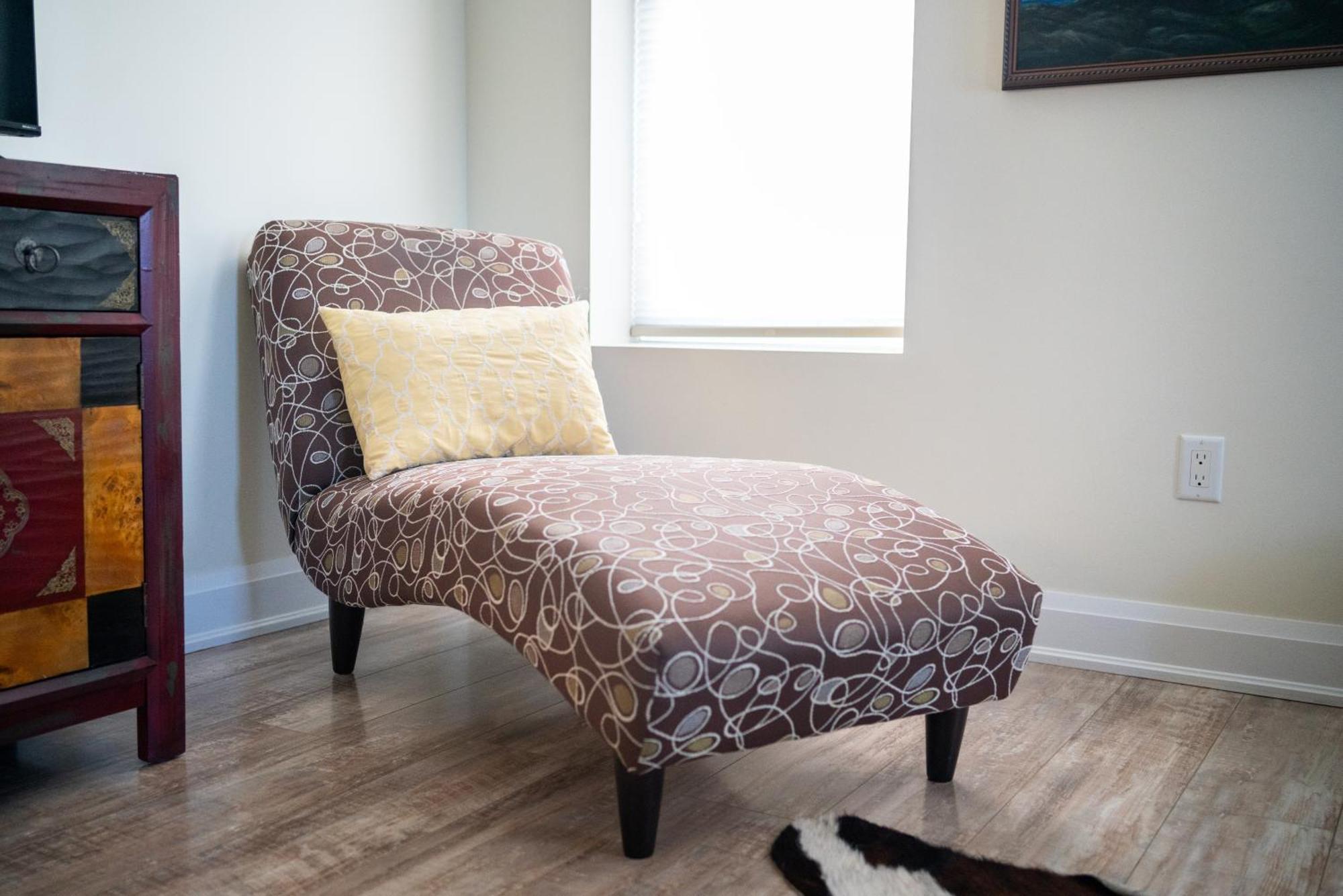 Spacious 3 Bedroom Apartment In Heart Of Niagara Thorold Luaran gambar