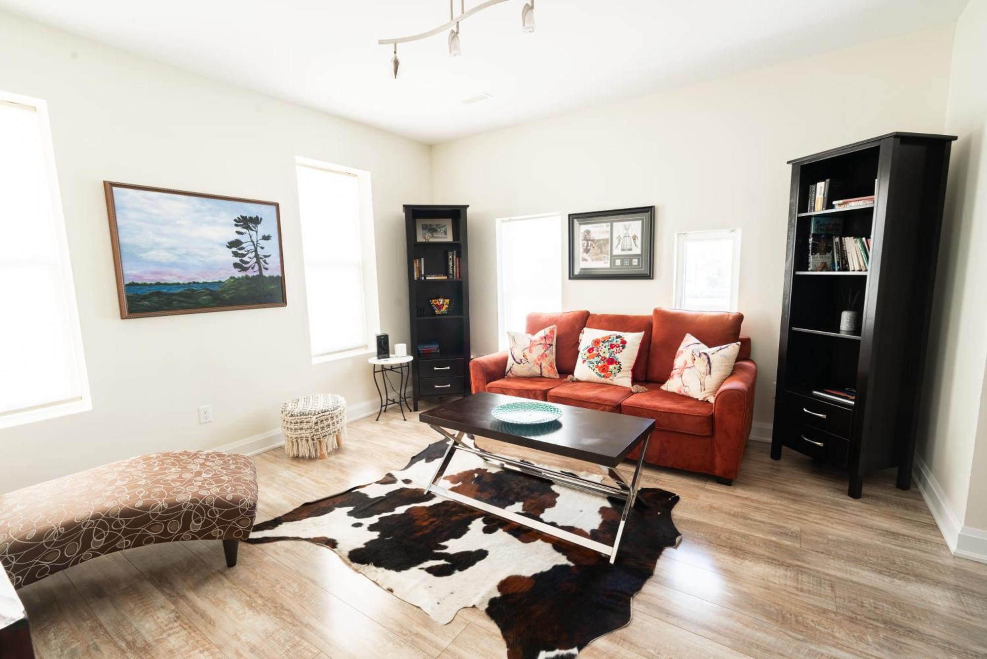 Spacious 3 Bedroom Apartment In Heart Of Niagara Thorold Luaran gambar